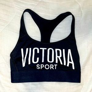 Victoria Secret sports bra. XS-S fits like an XS